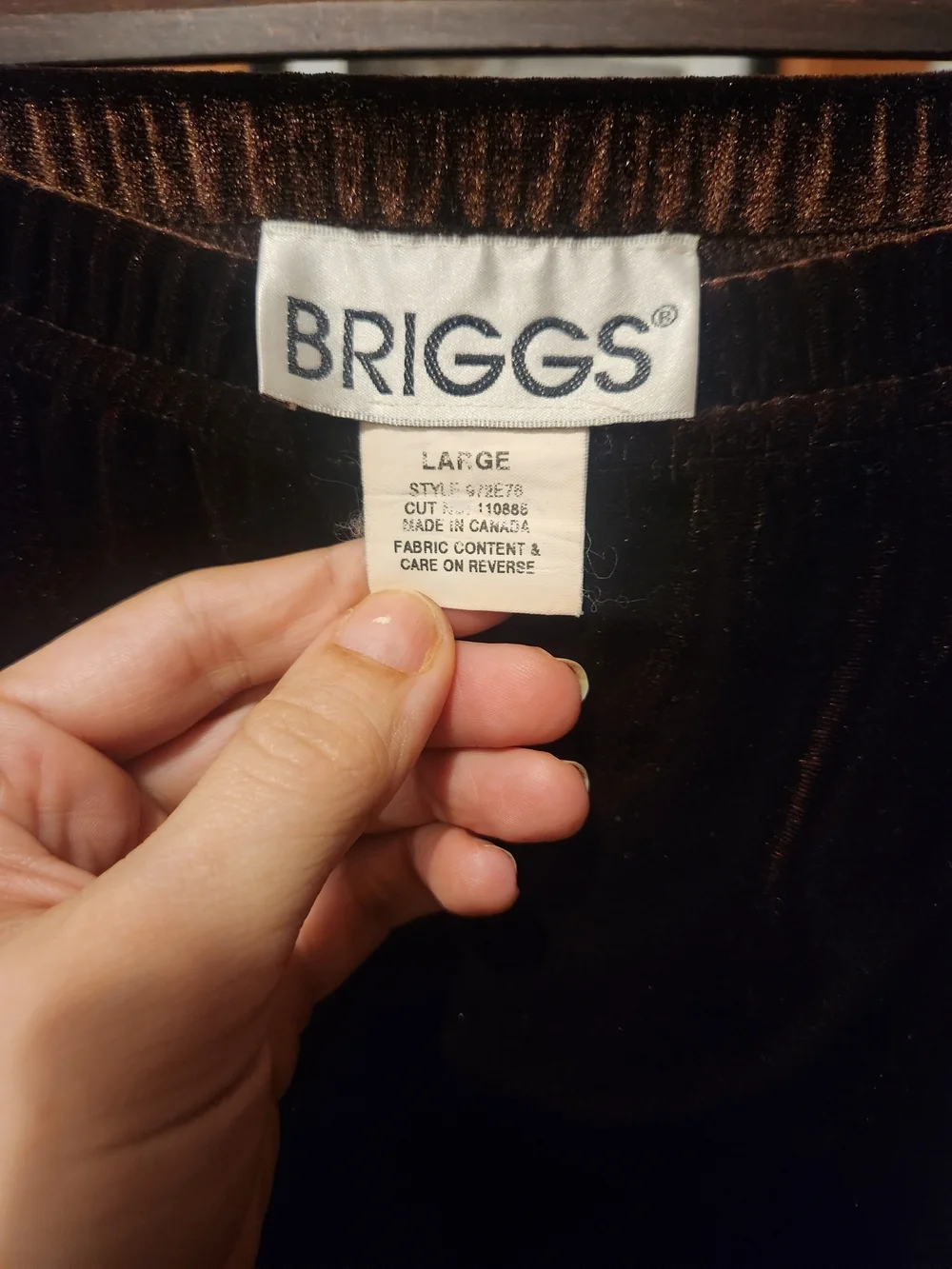 Briggs New York luxurious velvet